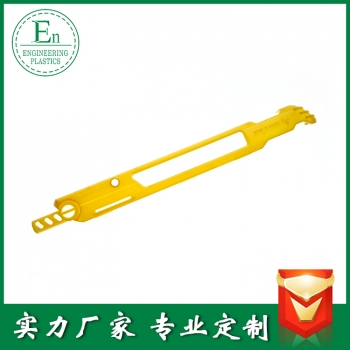 塑膠制品加工廠生產(chǎn)尼龍注塑模具